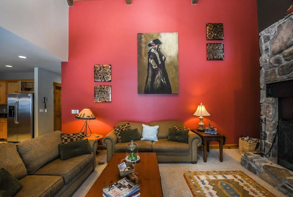 Tips Up 4 Bedroom Townhome