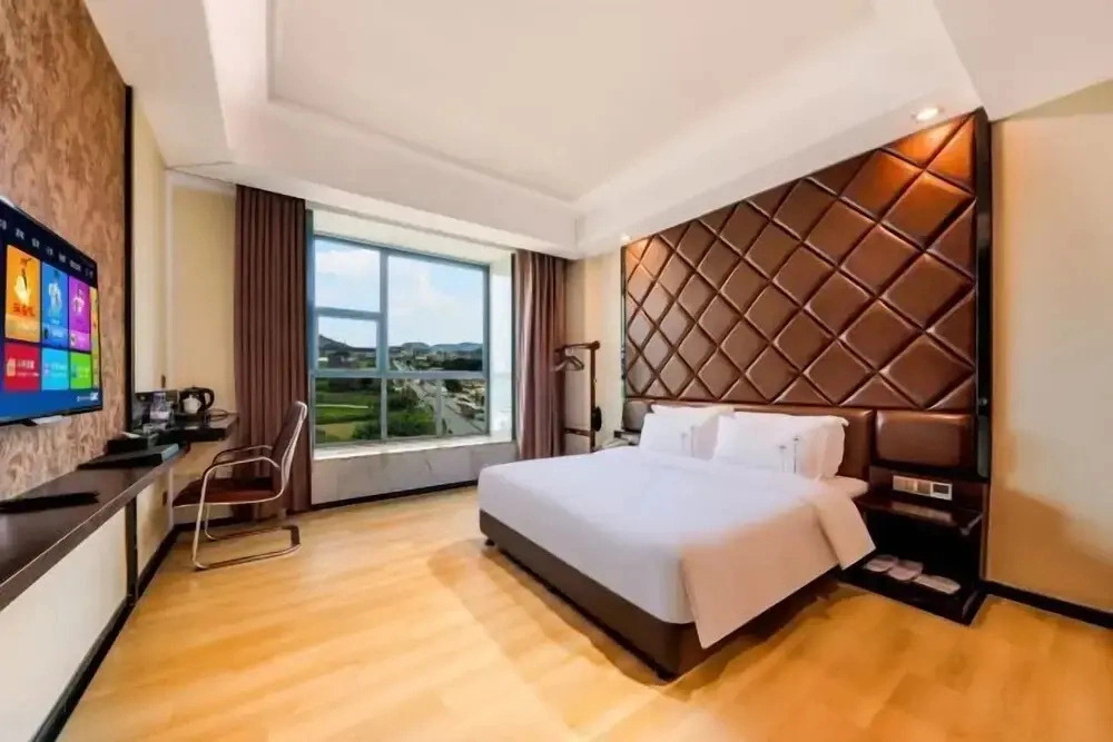 Gold Dragon Harbour Hotel