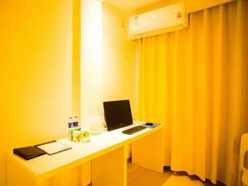 Shell Hebei Handan Quzhou District Zhenxing Road Hotel