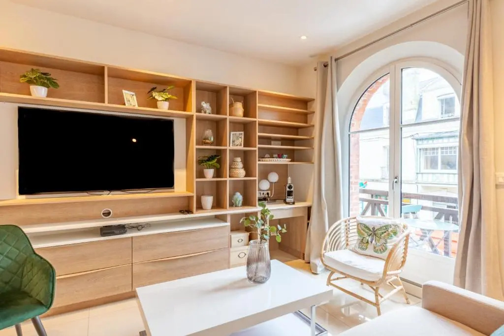 Beau duplex - Haut de gamme Place Morny - 75m2
