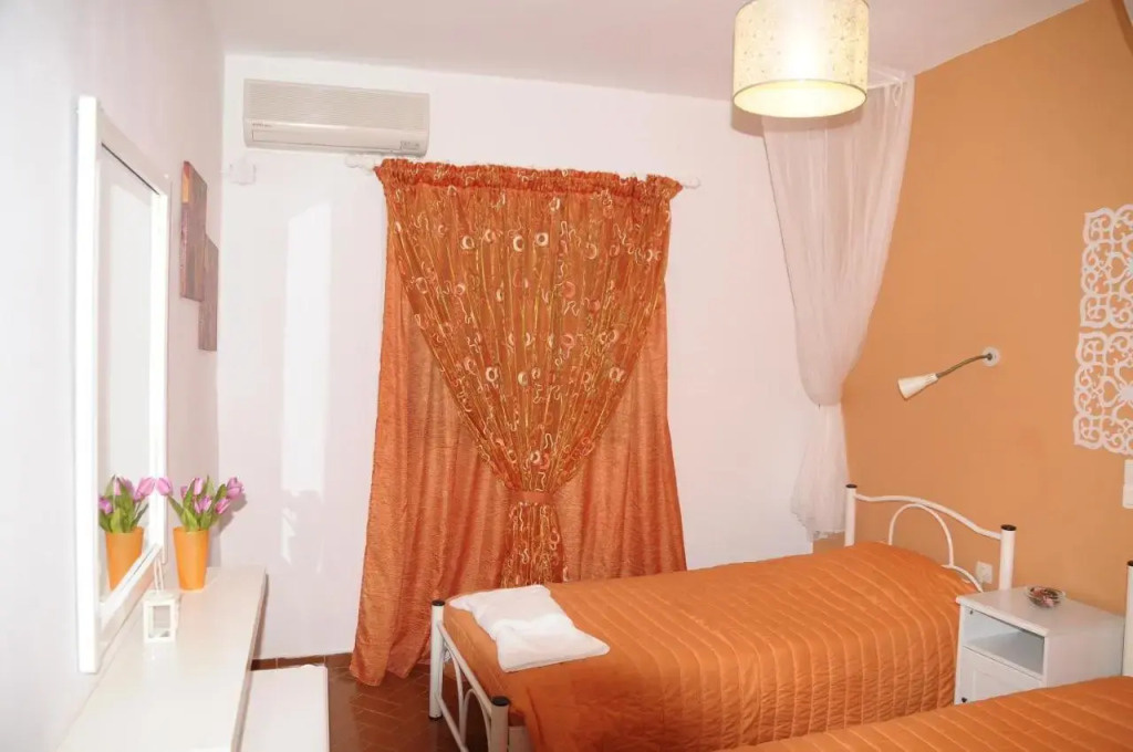 La Palma Studios & Apartments