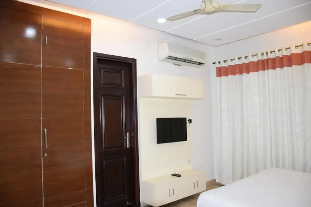 When In Gurgaon - Service Apartments near Medanta Medicity