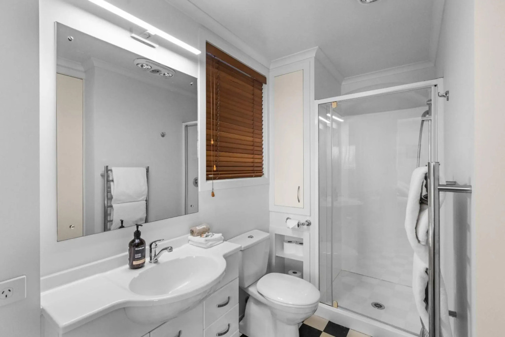 Havelock North central apartment