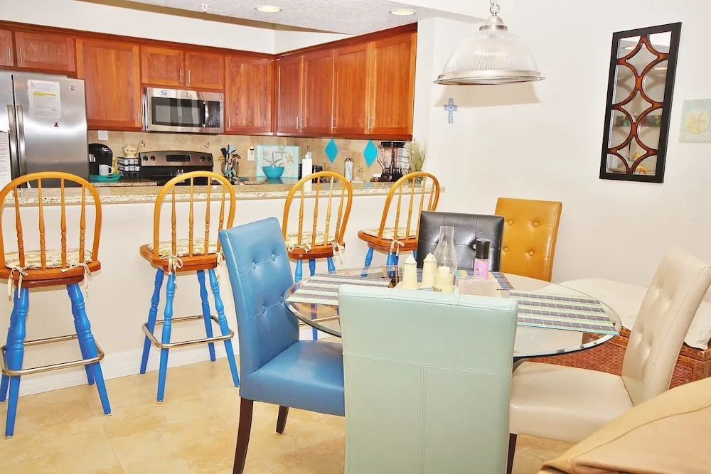 Oceanwalk 18-203 Apartment 3