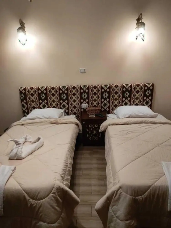 Bedouin Pyramids Motel