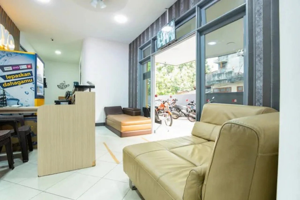 OYO 2308 Seven Season Residence