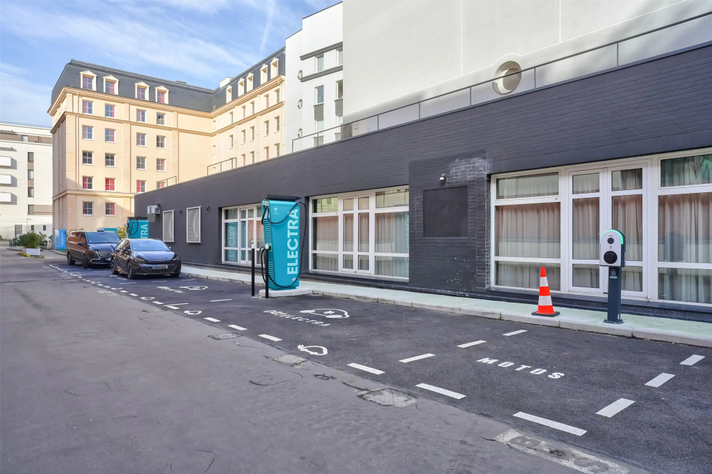 Kyriad ECO - Suresnes - La Defense