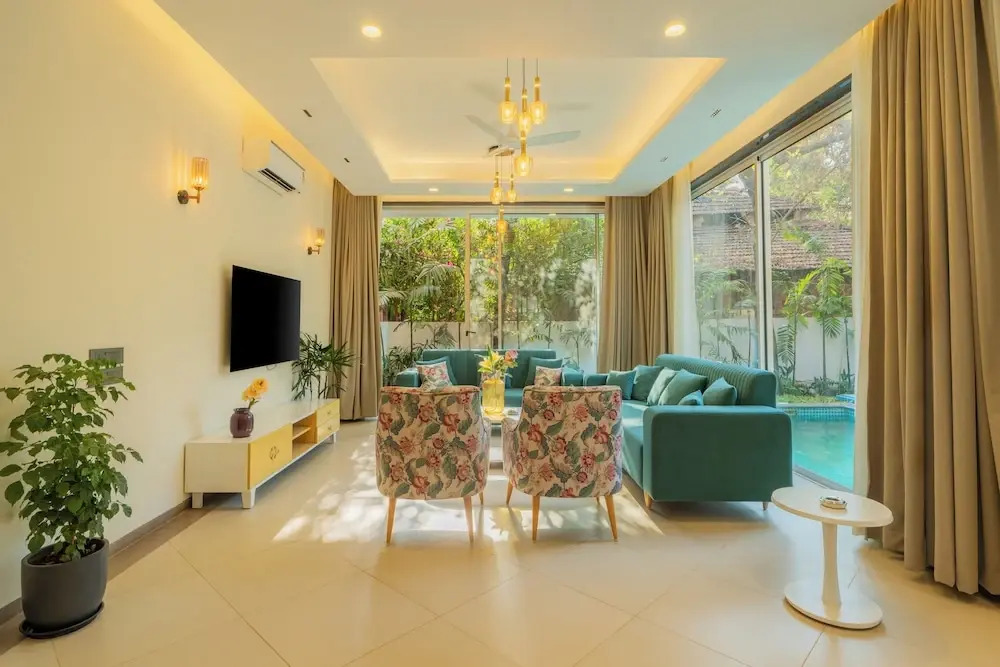 ELIVAAS Laguna Camellia - Luxe 4 BHK Villa Near Popular Beaches with Private Pool