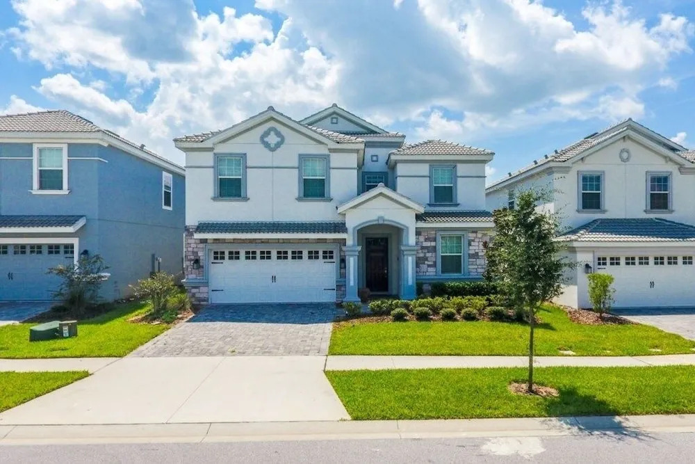 Gorgeous With Pool And Game Room Cg1680 9 Bedroom Home