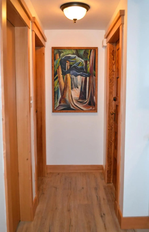 Mossy Hill Suite