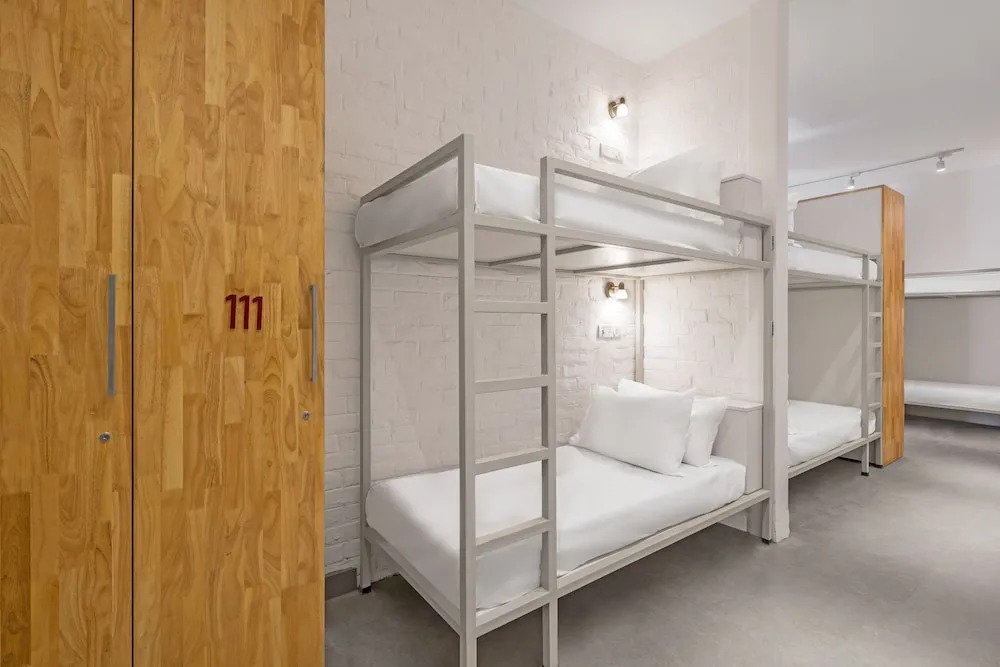 Bedzzz Varanasi by Leisure Hotels, 1 Km from Dashwasamedh Ghat