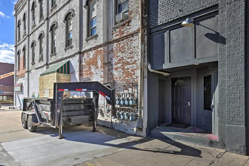 Bright Yankton Apartment Near Meridian Bridge