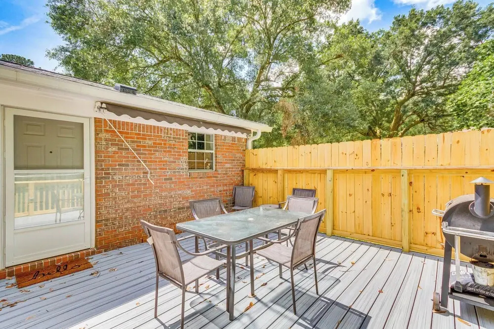 Updated Pensacola Getaway ~ 10 Mi to Beaches!