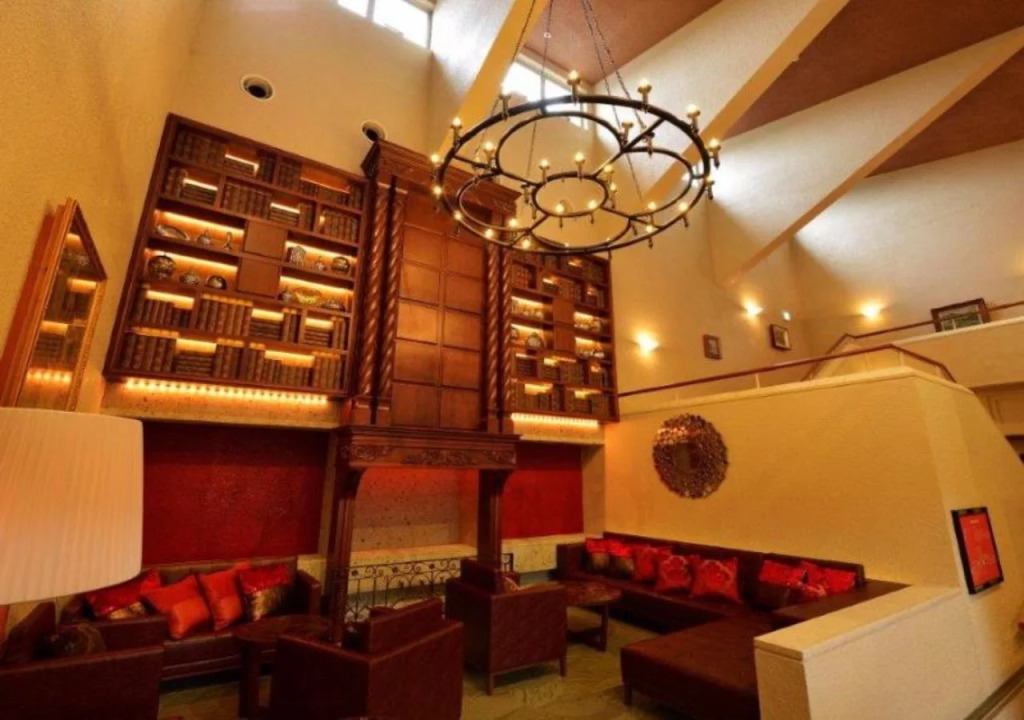 Hakone Lake Hotel