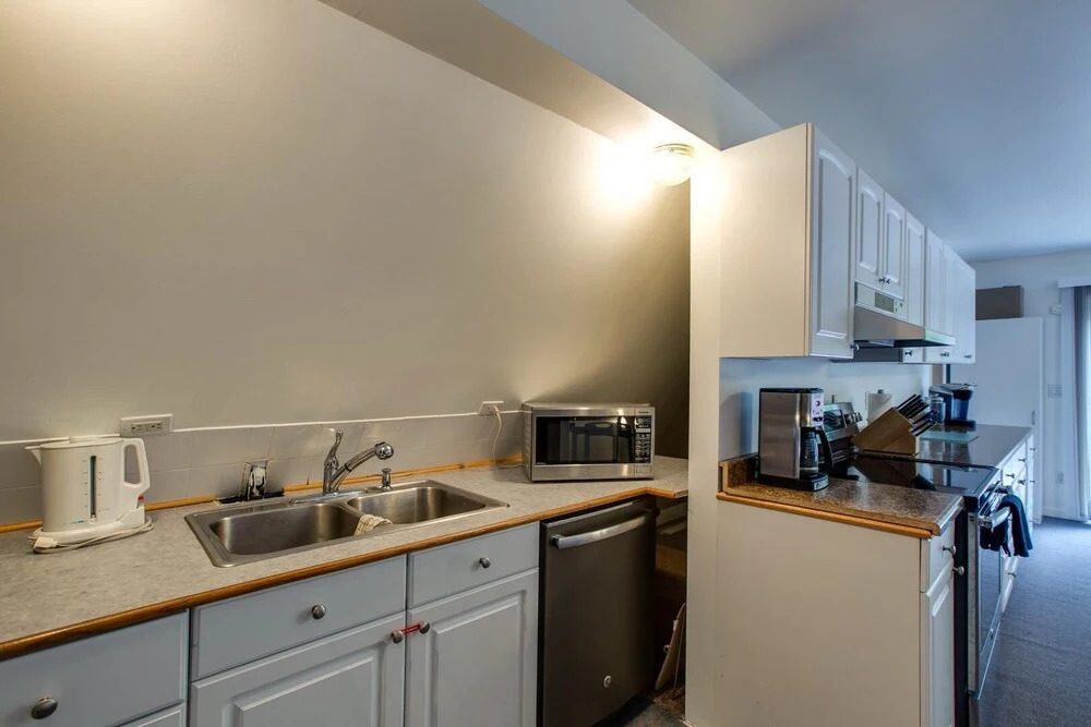 76mbr - Wifi - Pets Ok - Hot Tub - Sleeps 9 4 Bedroom Home