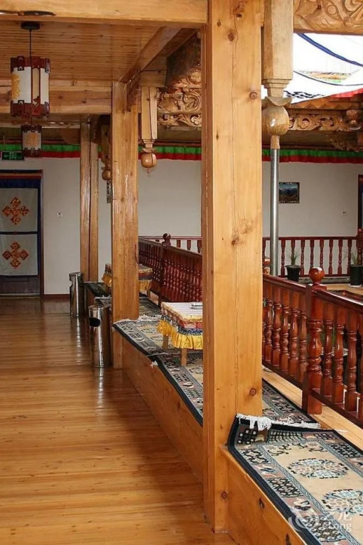 Shangri-la Tibetan Family Inn