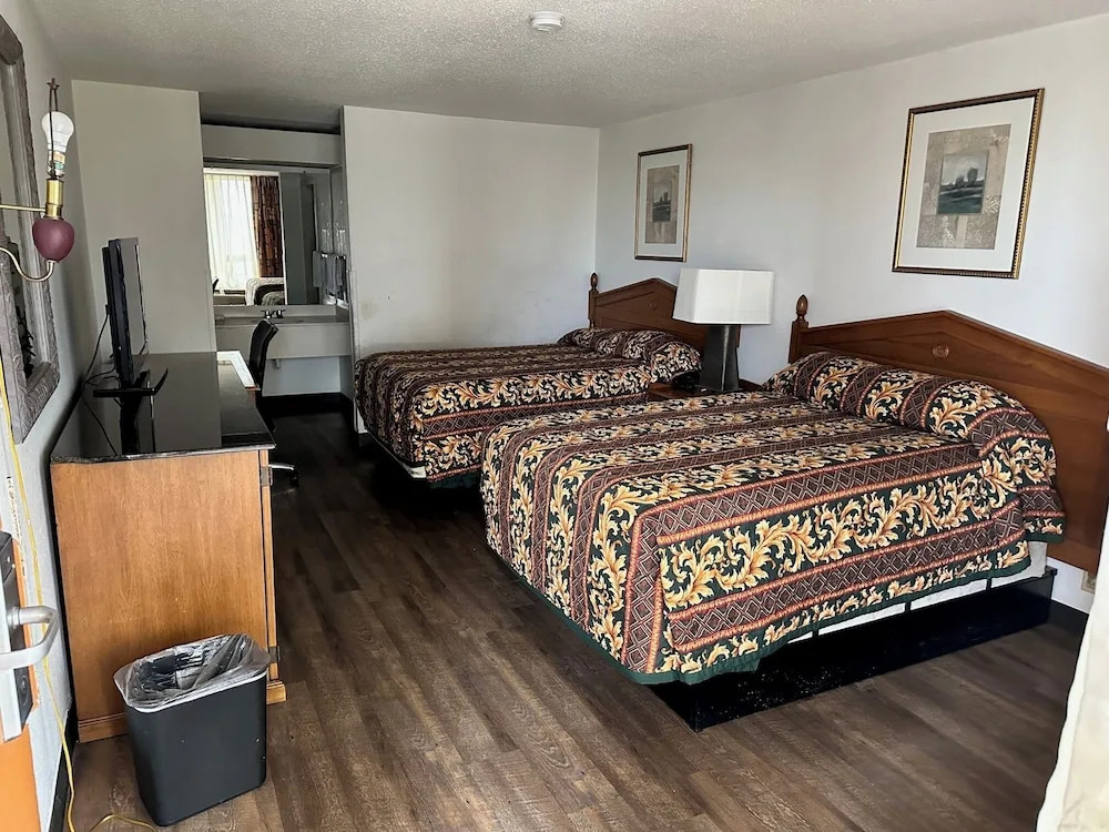 Executive Inn