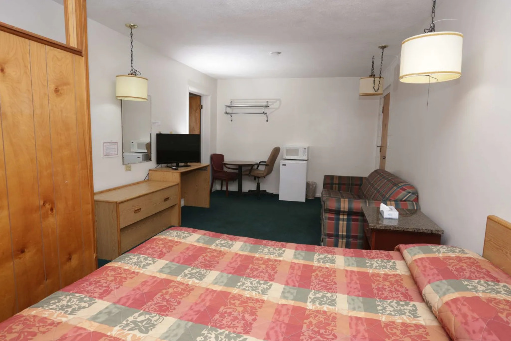 Capri Motel