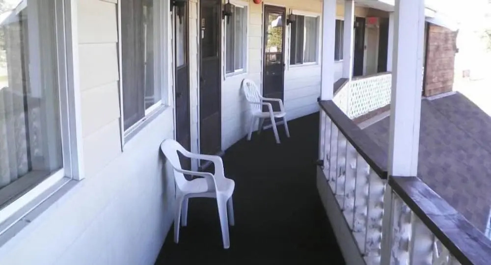 Aquarius Motel