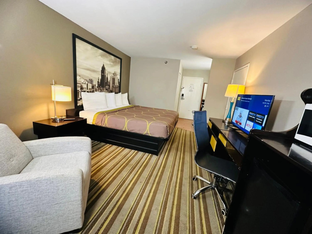 Delavan Inn and Suites
