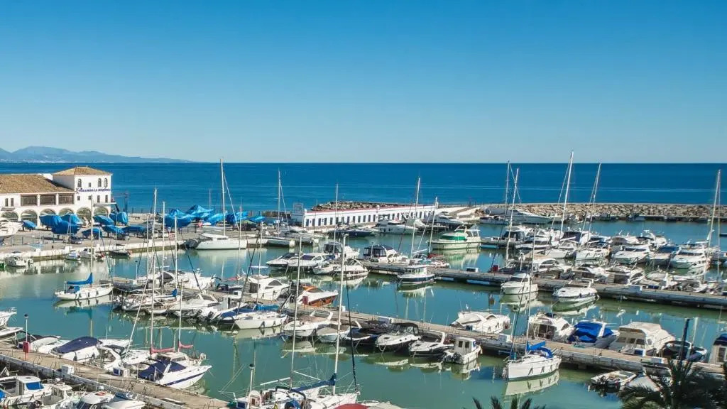Marina Real 254