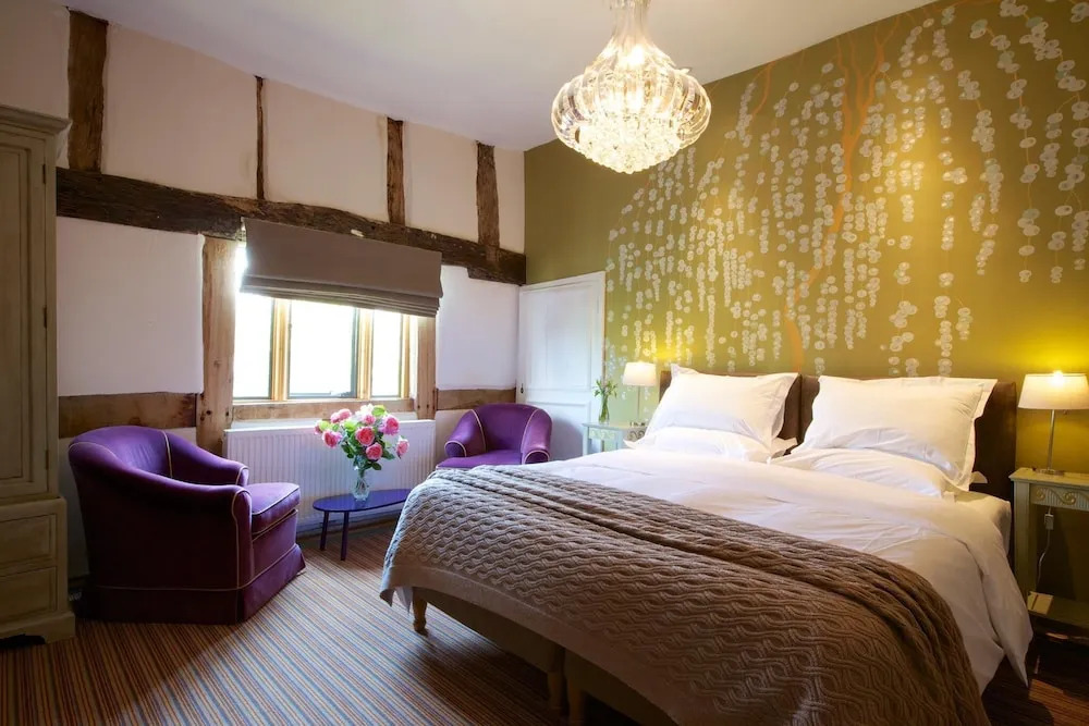 Eckington Manor