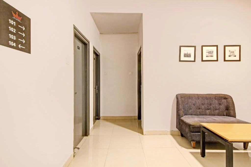 Hotel O SS Skyline
