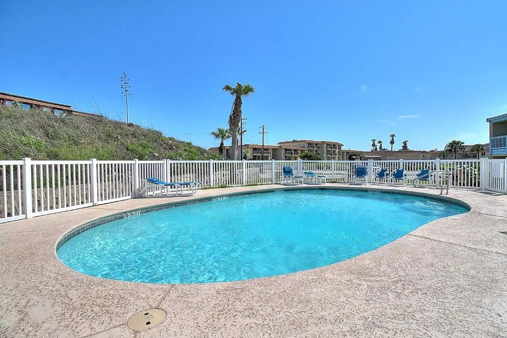 Little Shell Sm152 Condo