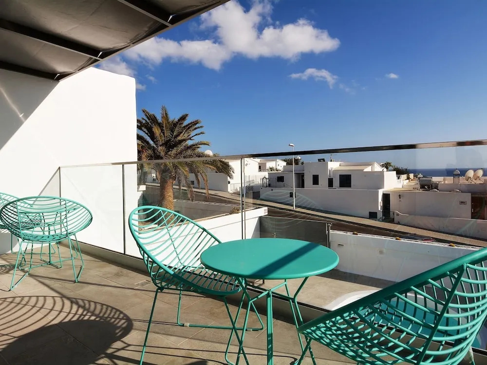 Luxury, Attached Villa With Heatable Pool Near Puerto del Carmen
