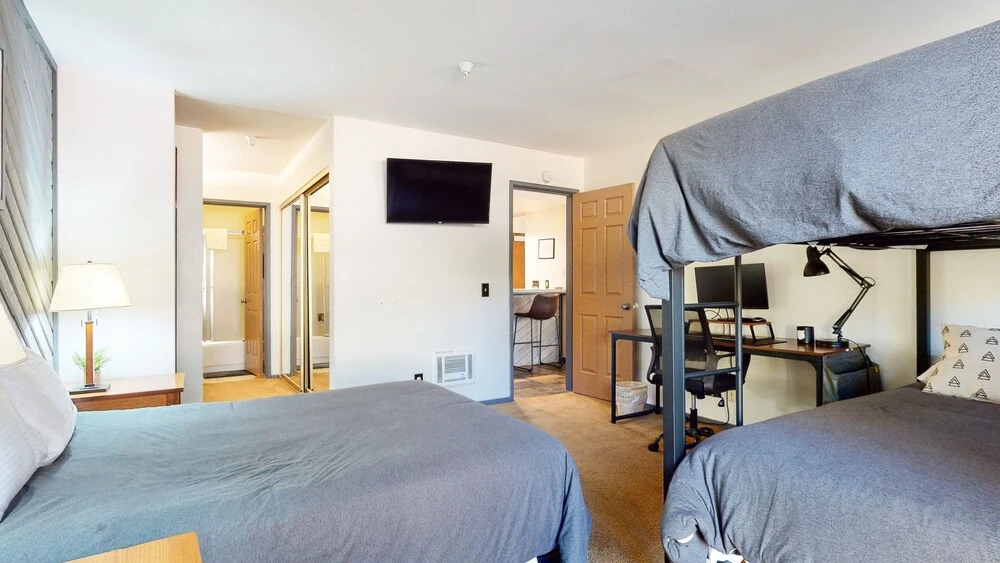 Aspen Creek #115 2 Bedroom Condo by RedAwning