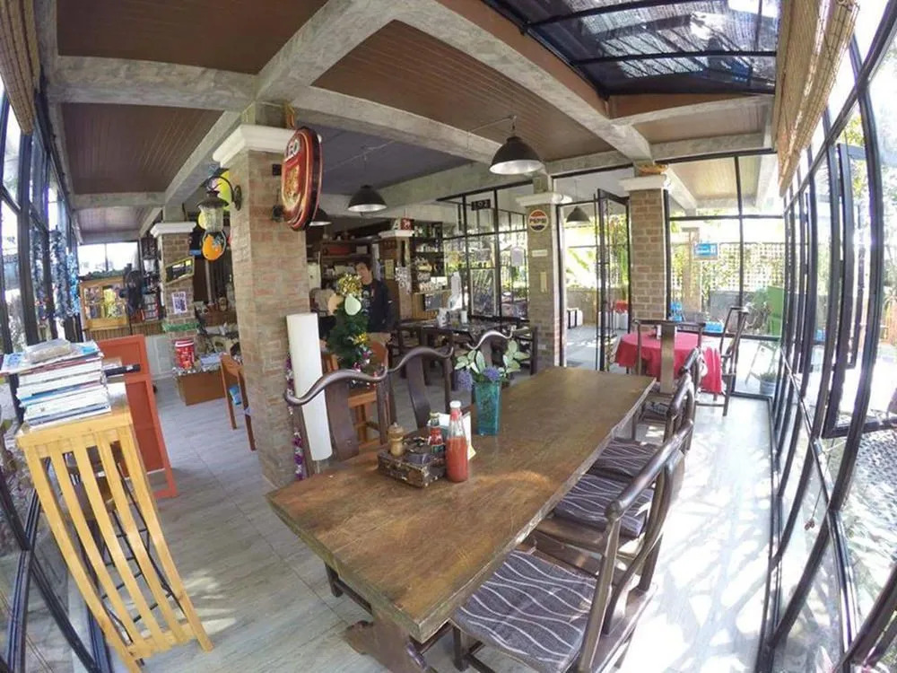 Ora House