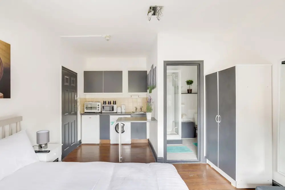 Studio Apartment  Central London