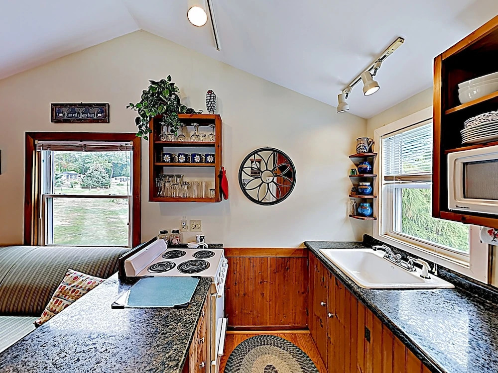 New Listing! Coastal W/ Pool - Near Beach 2 Bedroom Cottage