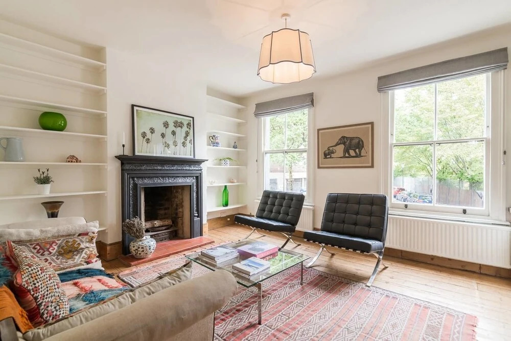 Charming 3BR Home in West London, 6 Guests