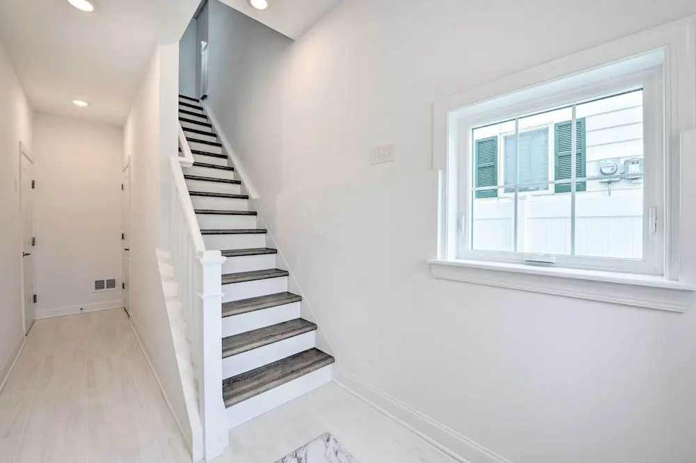 New Townhome u003c Half Mi to Beach