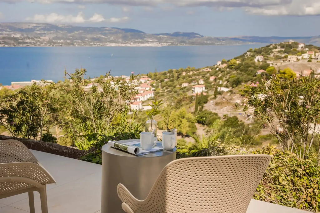 360ᵒ Luxury Residences