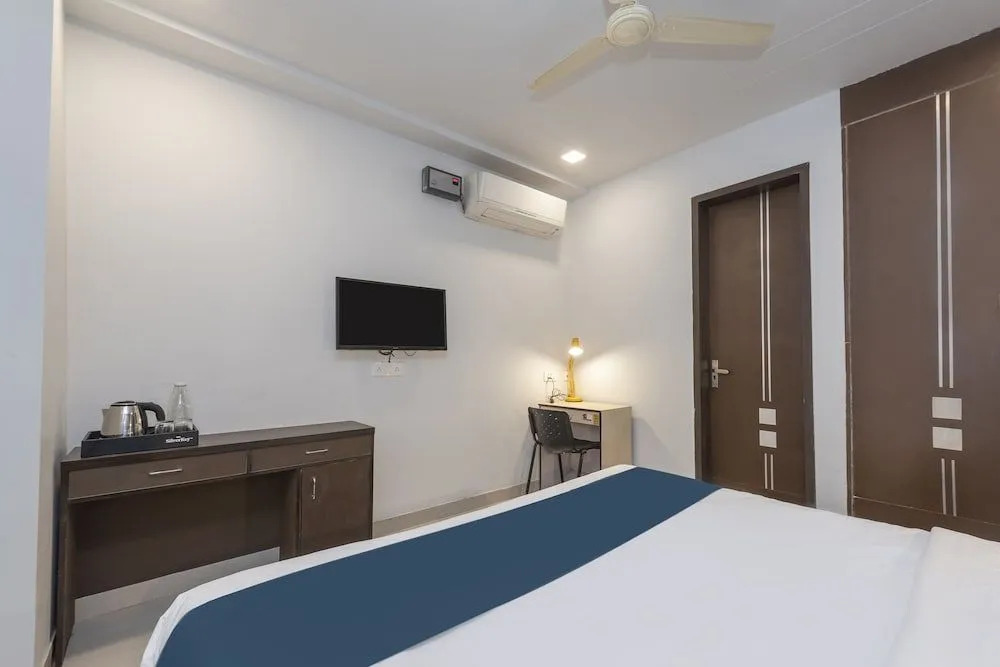 SilverKey Executive Stays 45988 Pooth Kalan