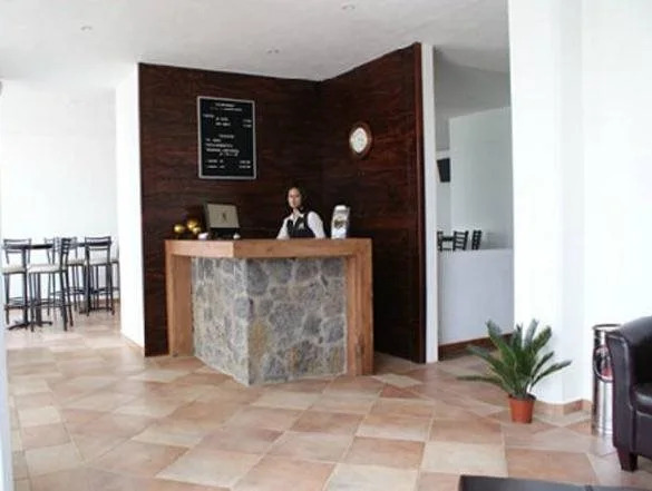 Hotel 9 Manantiales