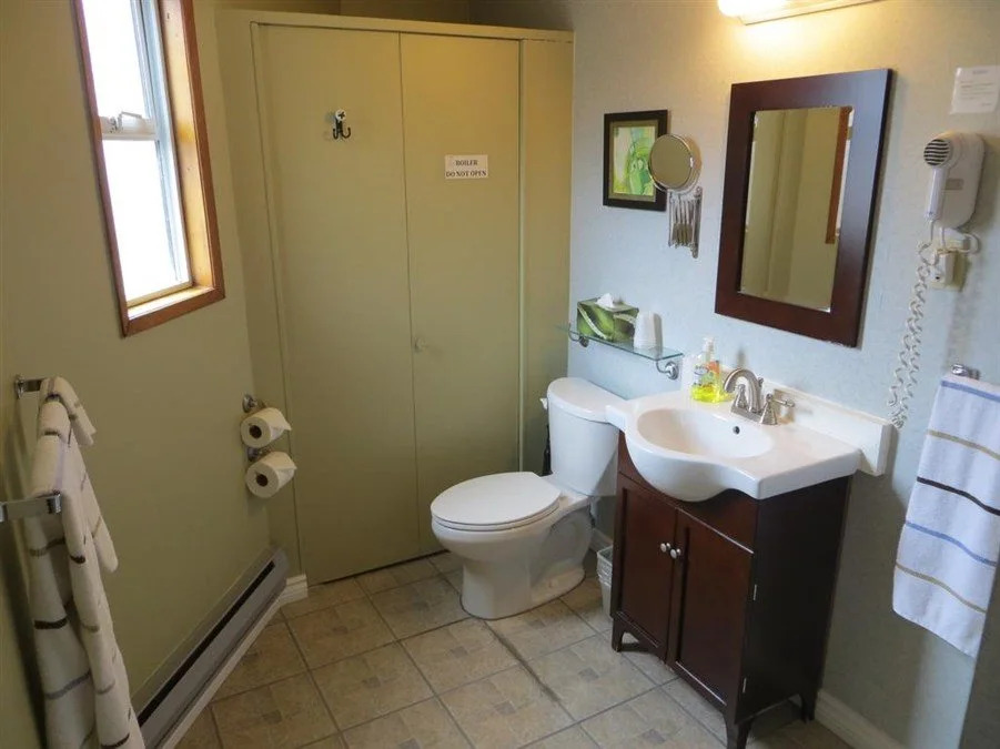 Schooner Motel
