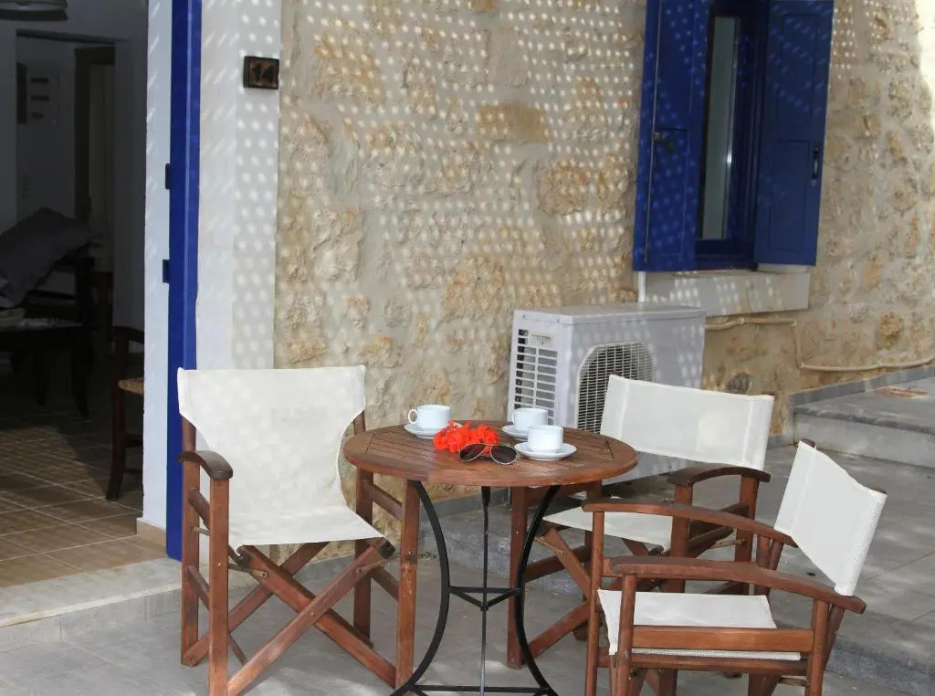 Family Friendly Cozy House Near Beach, Sea View