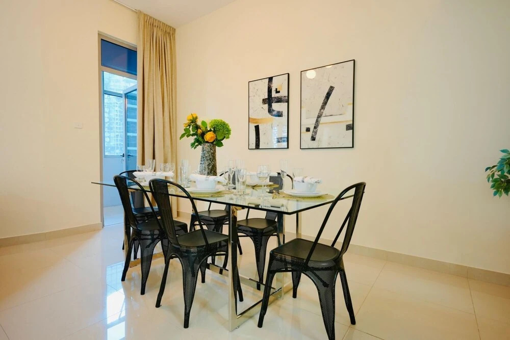 Beautiful Chic Apt w Full Marina View Nxt 2 Beach