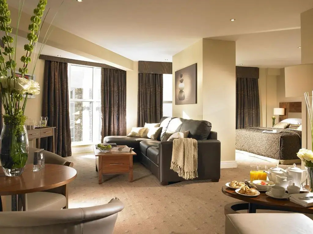 Scotts Hotel