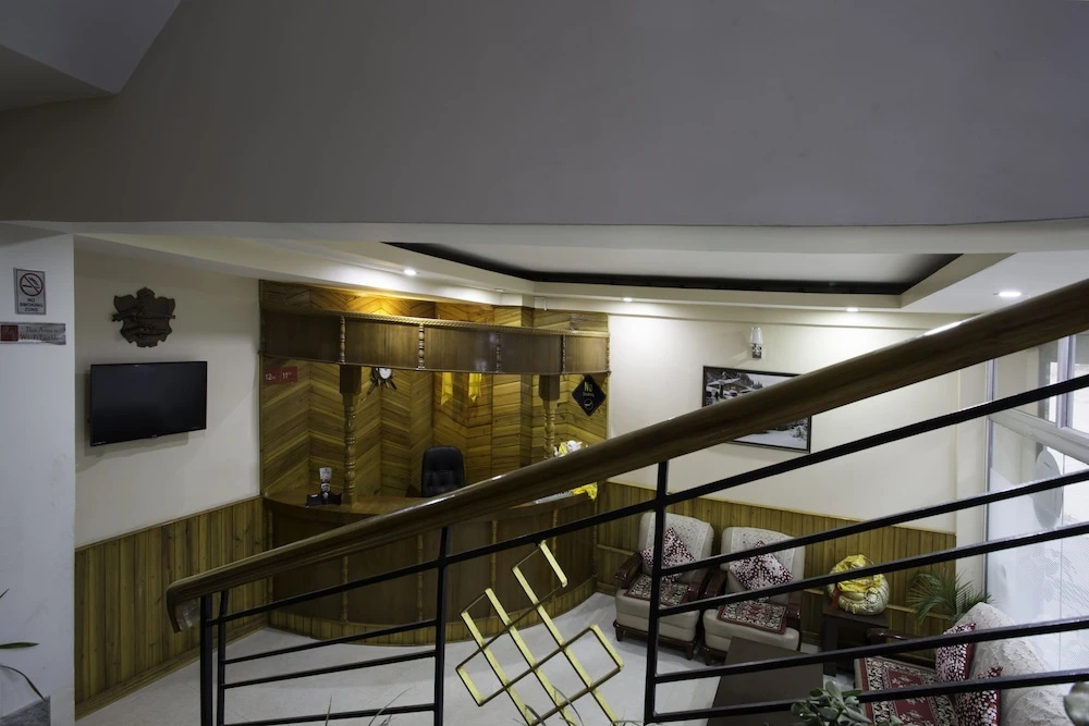 Hotel White Yak