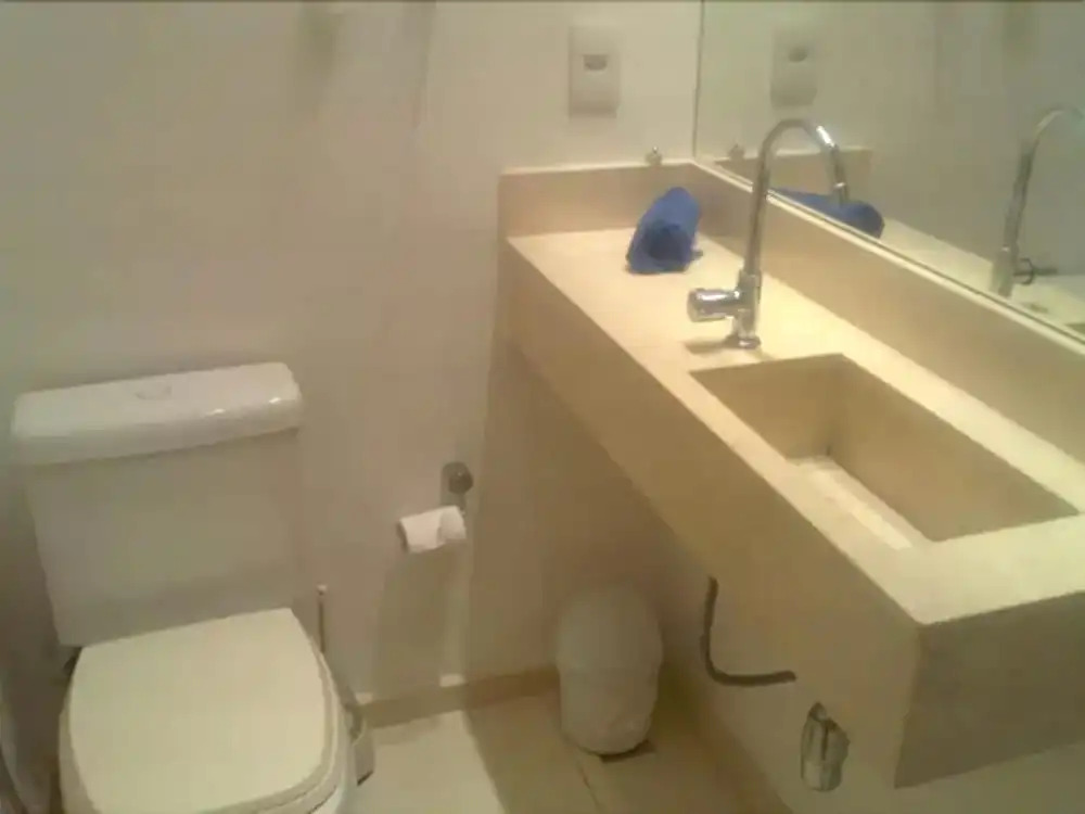 Etours - Novo Quarto Sala em Copacabana