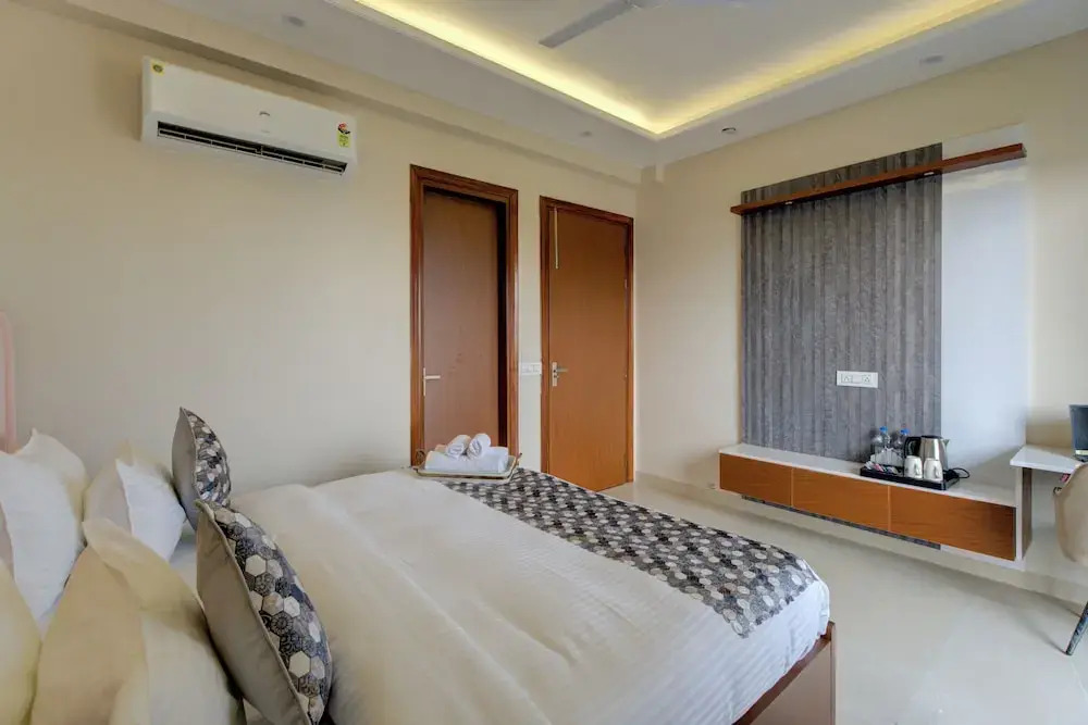 The Lodgers 1 BHK Apartments Sector 52