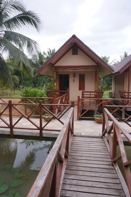 Ruean Bua Resort
