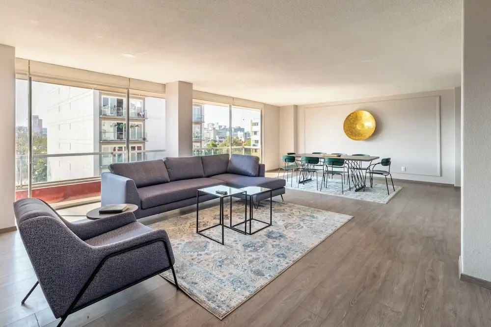 Penthouse Near Masaryk , Sleeps 16 , Pet Friendly