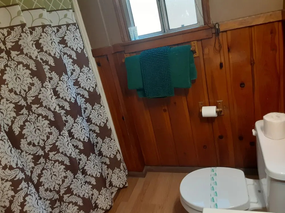 Grey Squirrel Resort