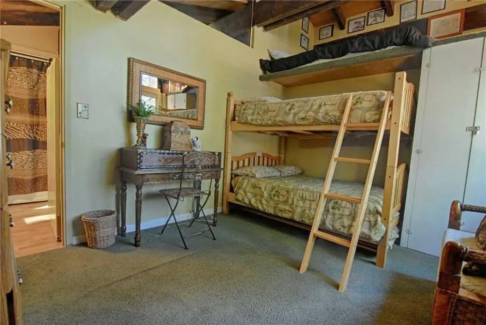 Walk the Grid, Big Deck, Updated, Pet Friendly #115
