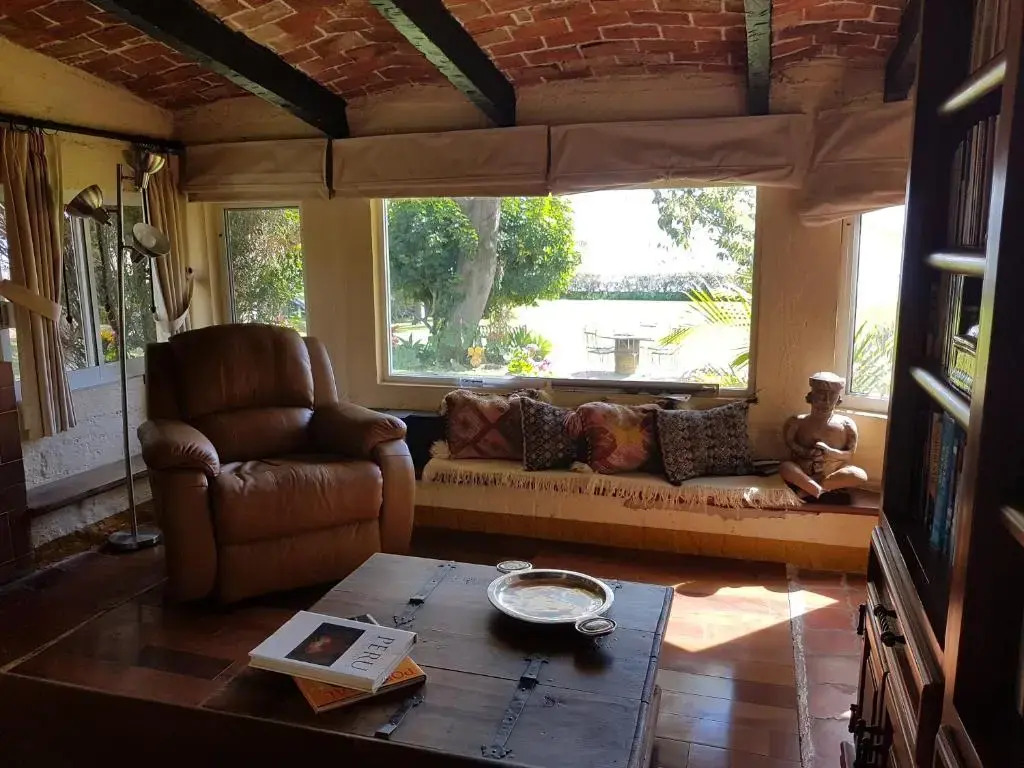 Casa Palomas Bed and Breakfast